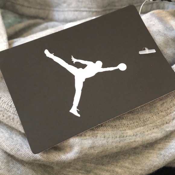 Jordan Jumpman Gray Elephant Short Sleeve Tee - Picture 4 of 5